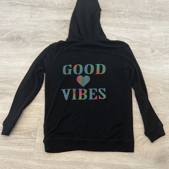 “Good Vibes” sweatshirt - Picture 2 of 7